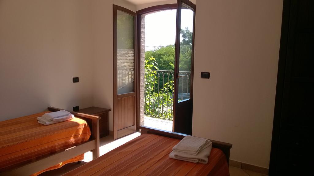 Bed and Breakfast Agriturismo Za Beata Penna Sant'Andrea Exterior foto