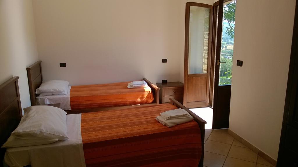 Bed and Breakfast Agriturismo Za Beata Penna Sant'Andrea Exterior foto